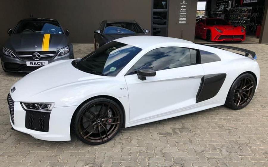 Audi R8 V10 Plus by RACE! on Vorsteiner Wheels (V-FF 105) '2018